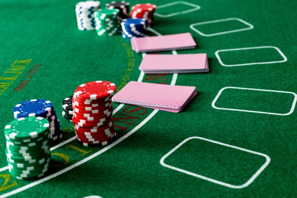 mahjong2 platform interface showing live casino tables and sportsbook markets on mobile device